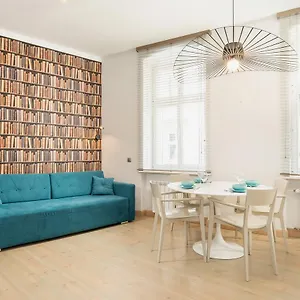 Strzałowa By Renters Apartament
